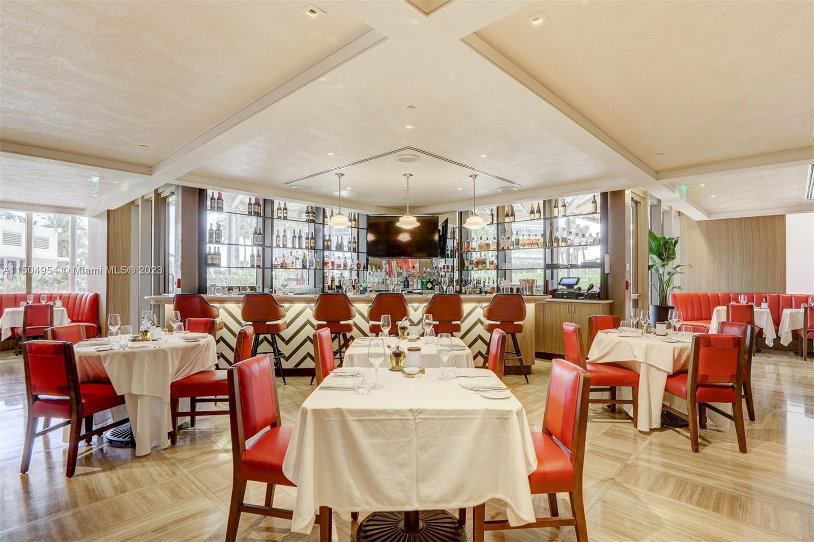 9701 Collins Ave 1005S, Bal Harbour, Florida 33154, 2 Bedrooms Bedrooms, ,2 BathroomsBathrooms,Residentiallease,For Rent,9701 Collins Ave 1005S,A11504954