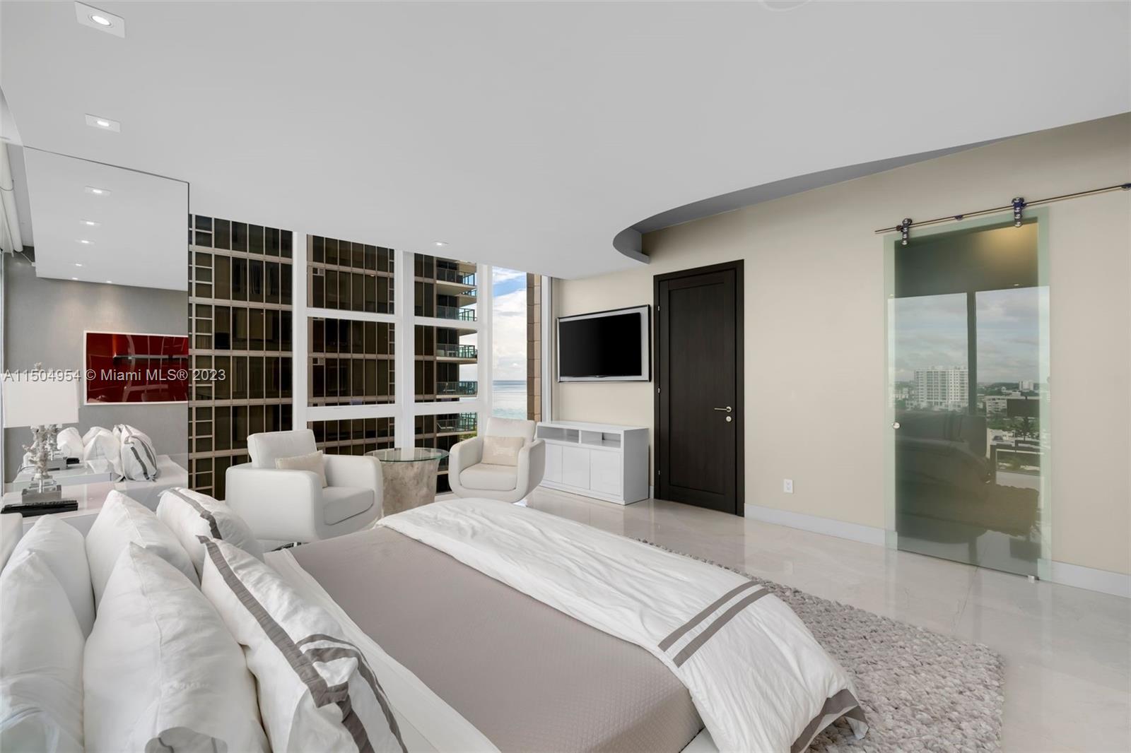 9701 Collins Ave 1005S, Bal Harbour, Florida 33154, 2 Bedrooms Bedrooms, ,2 BathroomsBathrooms,Residentiallease,For Rent,9701 Collins Ave 1005S,A11504954