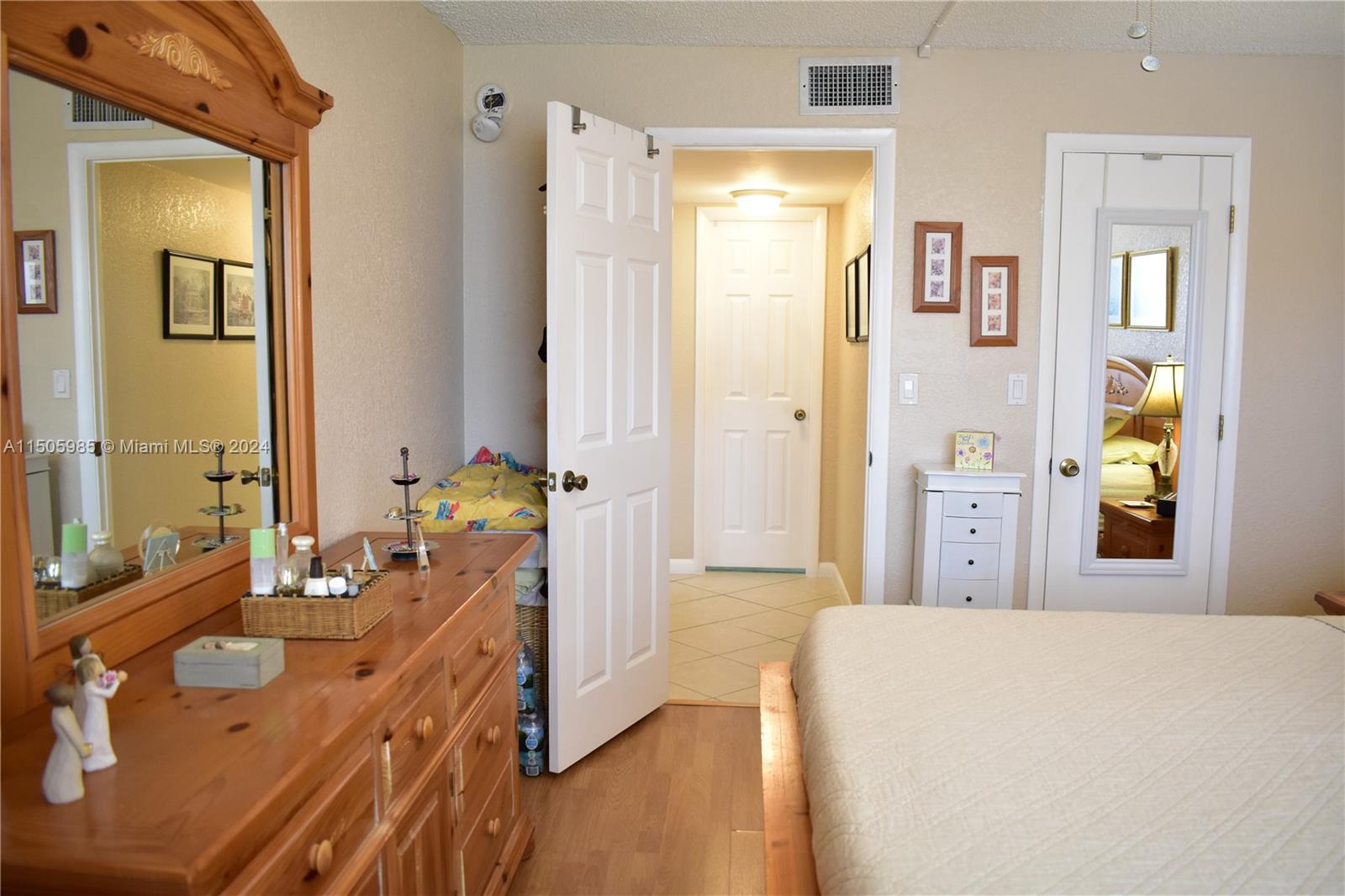 8881 Sunrise Lakes Blvd 107, Sunrise, Florida 33322, 1 Bedroom Bedrooms, ,1 BathroomBathrooms,Residential,For Sale,8881 Sunrise Lakes Blvd 107,A11505985