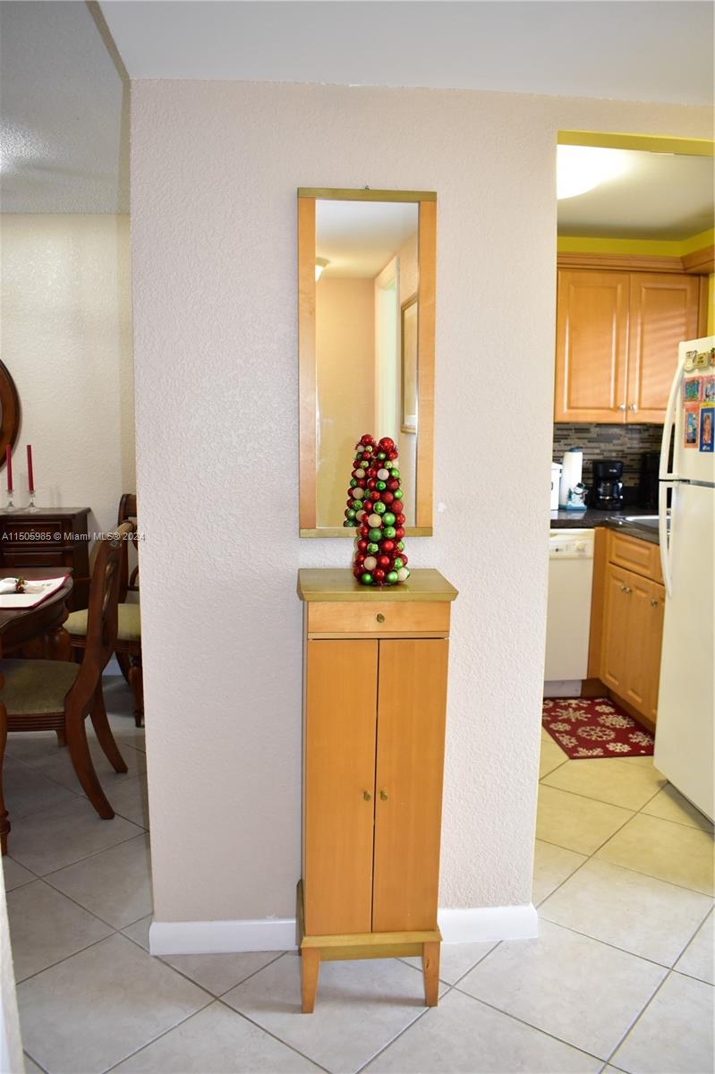 8881 Sunrise Lakes Blvd 107, Sunrise, Florida 33322, 1 Bedroom Bedrooms, ,1 BathroomBathrooms,Residential,For Sale,8881 Sunrise Lakes Blvd 107,A11505985
