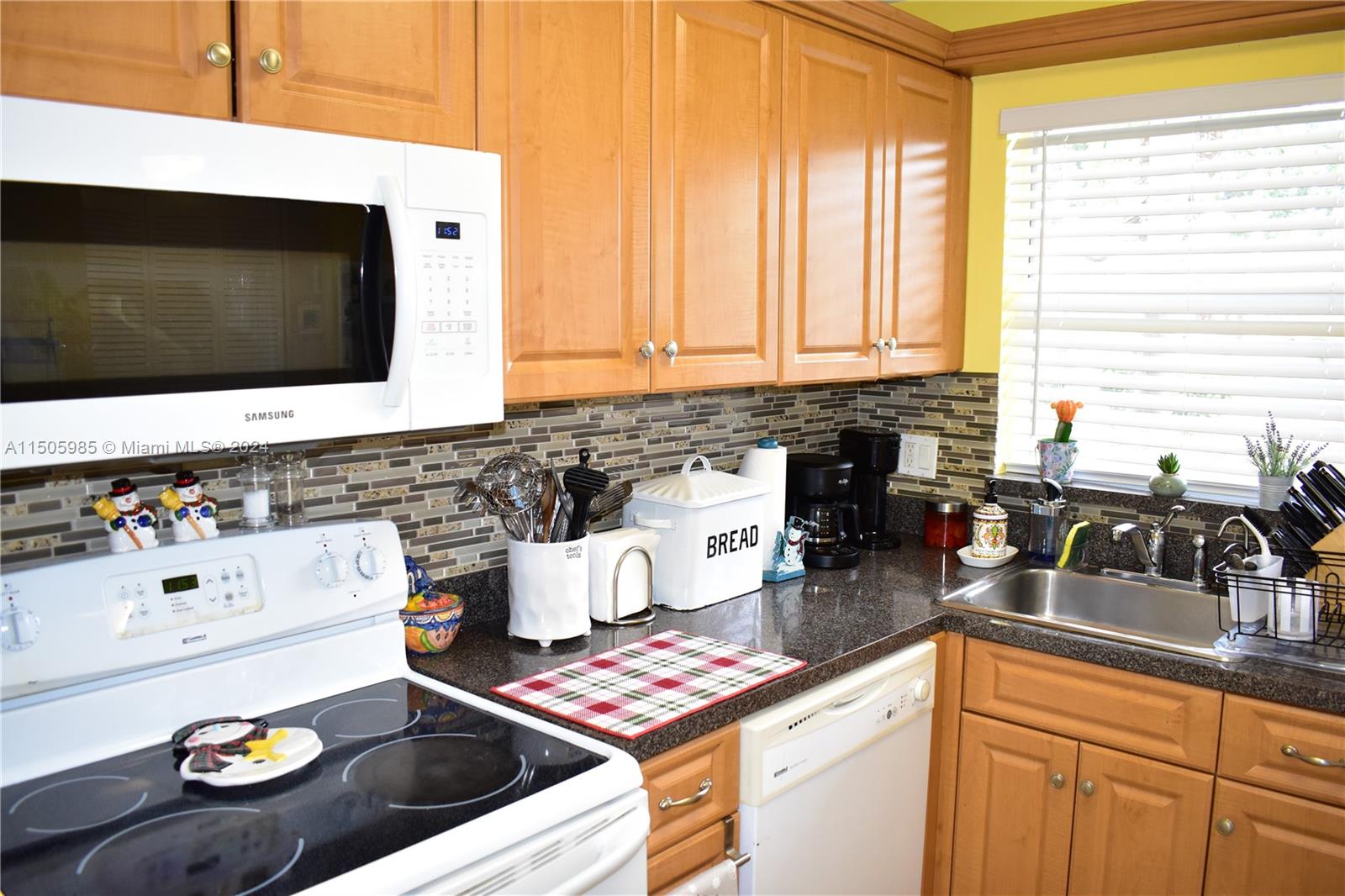 8881 Sunrise Lakes Blvd 107, Sunrise, Florida 33322, 1 Bedroom Bedrooms, ,1 BathroomBathrooms,Residential,For Sale,8881 Sunrise Lakes Blvd 107,A11505985