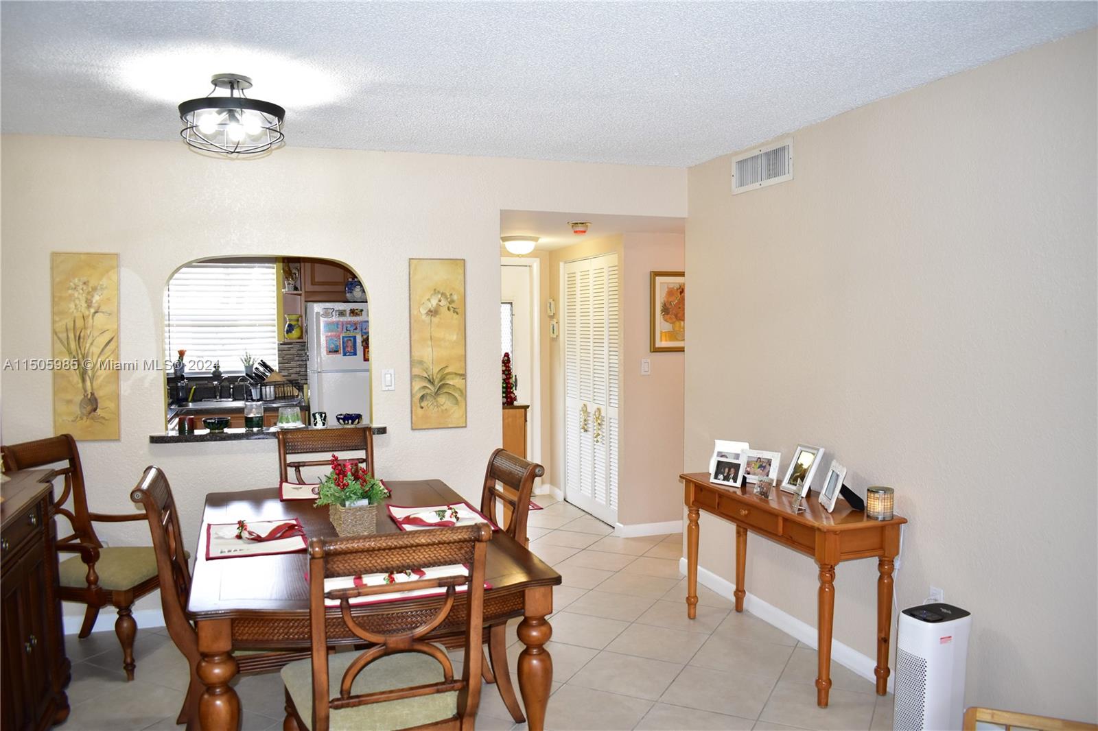 8881 Sunrise Lakes Blvd 107, Sunrise, Florida 33322, 1 Bedroom Bedrooms, ,1 BathroomBathrooms,Residential,For Sale,8881 Sunrise Lakes Blvd 107,A11505985