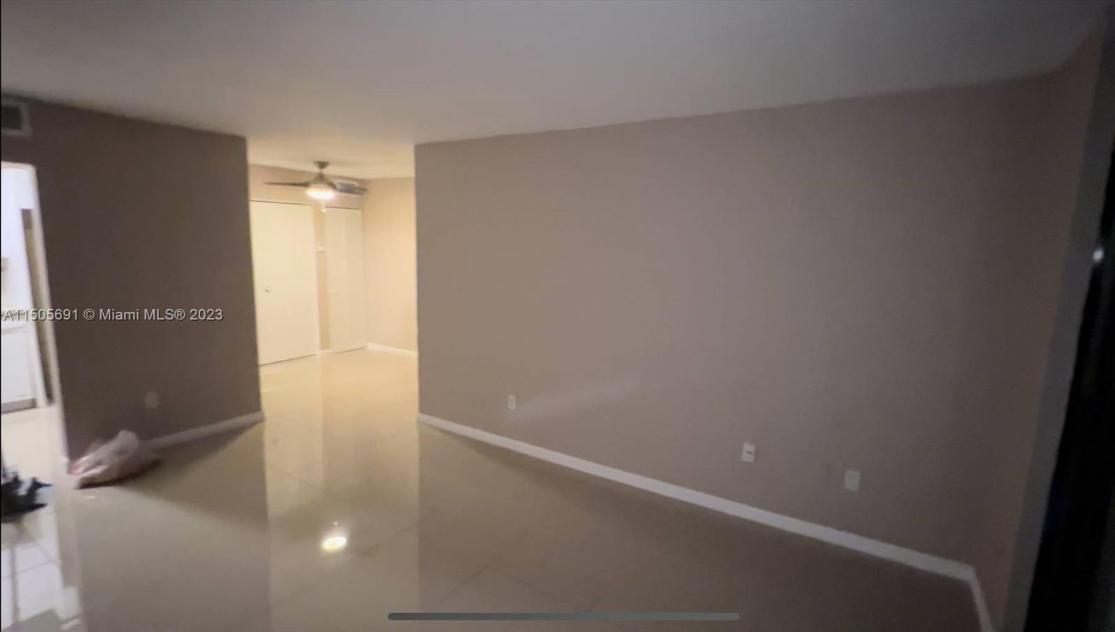 Apts a la Venta en Kendall. En Venta, Comunidad, Vecindario