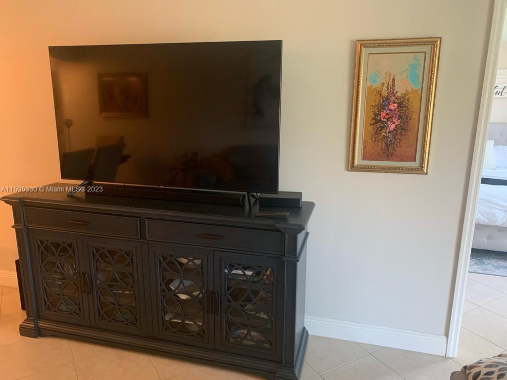 361 S Hollybrook Dr 104, Pembroke Pines, Florida 33025, 2 Bedrooms Bedrooms, ,2 BathroomsBathrooms,Residential,For Sale,361 S Hollybrook Dr 104,A11505330