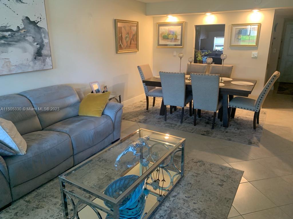 361 S Hollybrook Dr 104, Pembroke Pines, Florida 33025, 2 Bedrooms Bedrooms, ,2 BathroomsBathrooms,Residential,For Sale,361 S Hollybrook Dr 104,A11505330