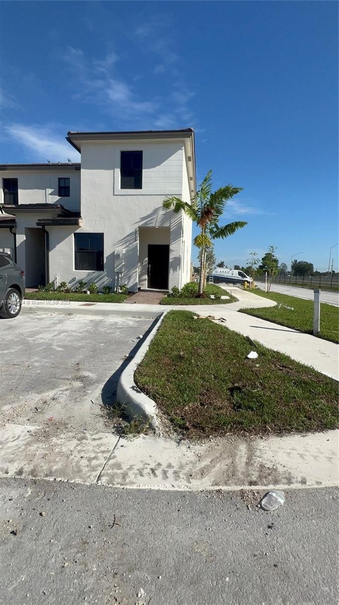 12725 SW 234th Ter 08/25, Homestead, Florida 33032, 3 Bedrooms Bedrooms, ,2 BathroomsBathrooms,Residentiallease,For Rent,12725 SW 234th Ter 08/25,A11506134