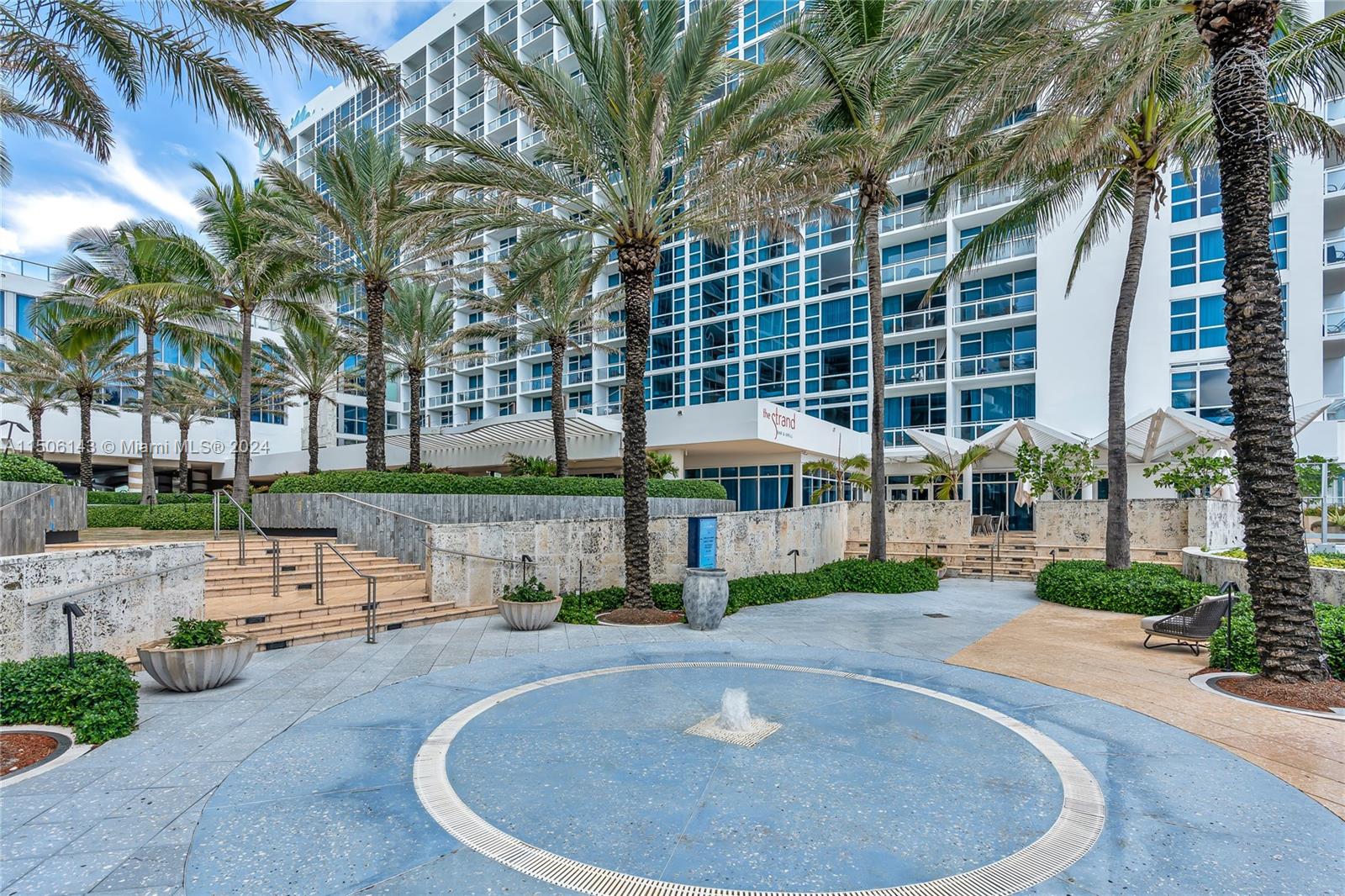 6801 Collins Ave PH04, Miami Beach, Florida 33141, 1 Bedroom Bedrooms, ,1 BathroomBathrooms,Residential,For Sale,6801 Collins Ave PH04,A11506143