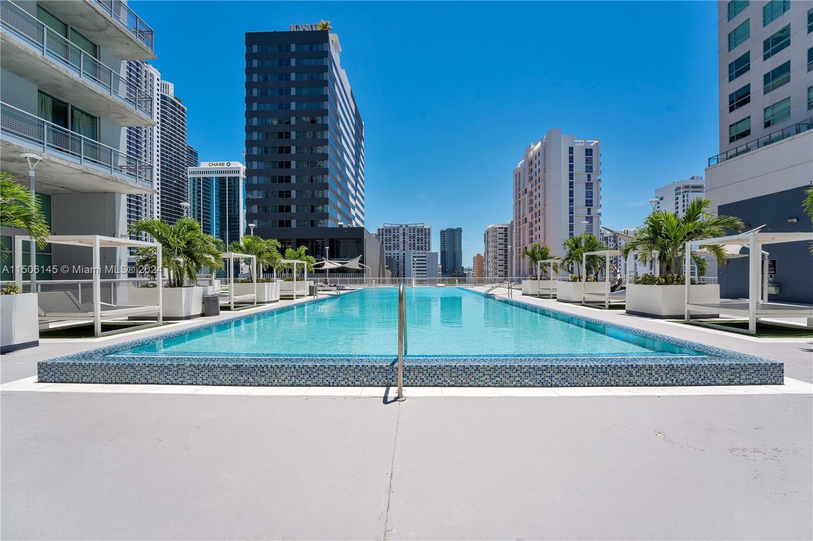 Miami, Florida 33130, 1 Bedroom Bedrooms, ,1 BathroomBathrooms,Residential,For Sale,A11506145