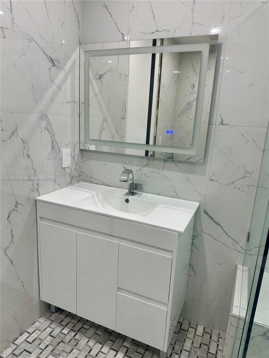 14540 SW 71st Ln, Miami, Florida 33183, 4 Bedrooms Bedrooms, ,5 BathroomsBathrooms,Residential,For Sale,14540 SW 71st Ln,A11503858