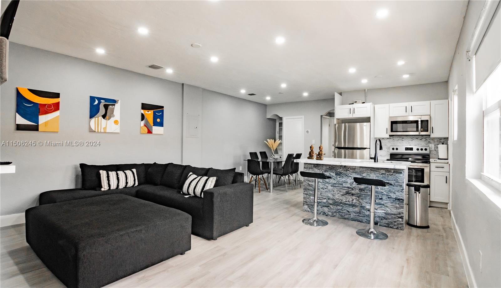 510 SW 7th Ave 510, Miami, Florida 33130, 2 Bedrooms Bedrooms, ,1 BathroomBathrooms,Residentiallease,For Rent,510 SW 7th Ave 510,A11506245