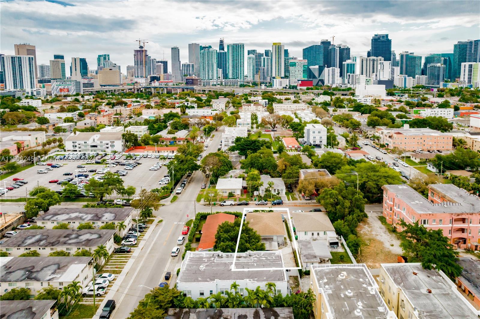 510 SW 7th Ave 510, Miami, Florida 33130, 2 Bedrooms Bedrooms, ,1 BathroomBathrooms,Residentiallease,For Rent,510 SW 7th Ave 510,A11506245