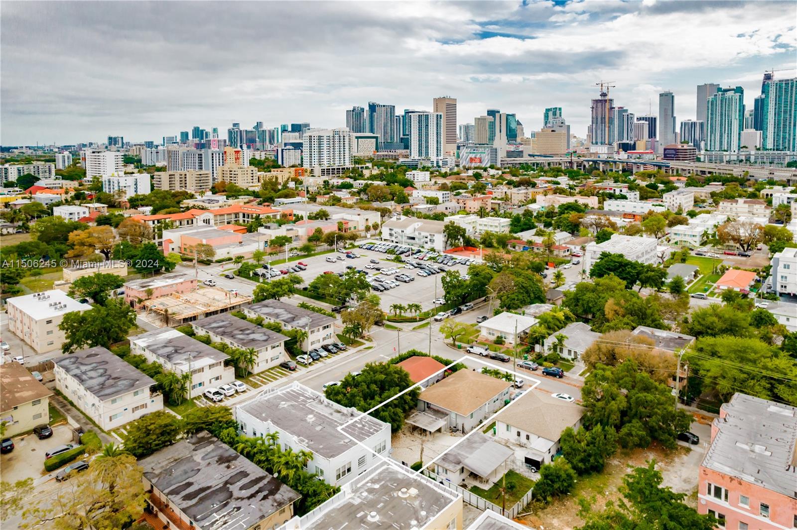 510 SW 7th Ave 510, Miami, Florida 33130, 2 Bedrooms Bedrooms, ,1 BathroomBathrooms,Residentiallease,For Rent,510 SW 7th Ave 510,A11506245