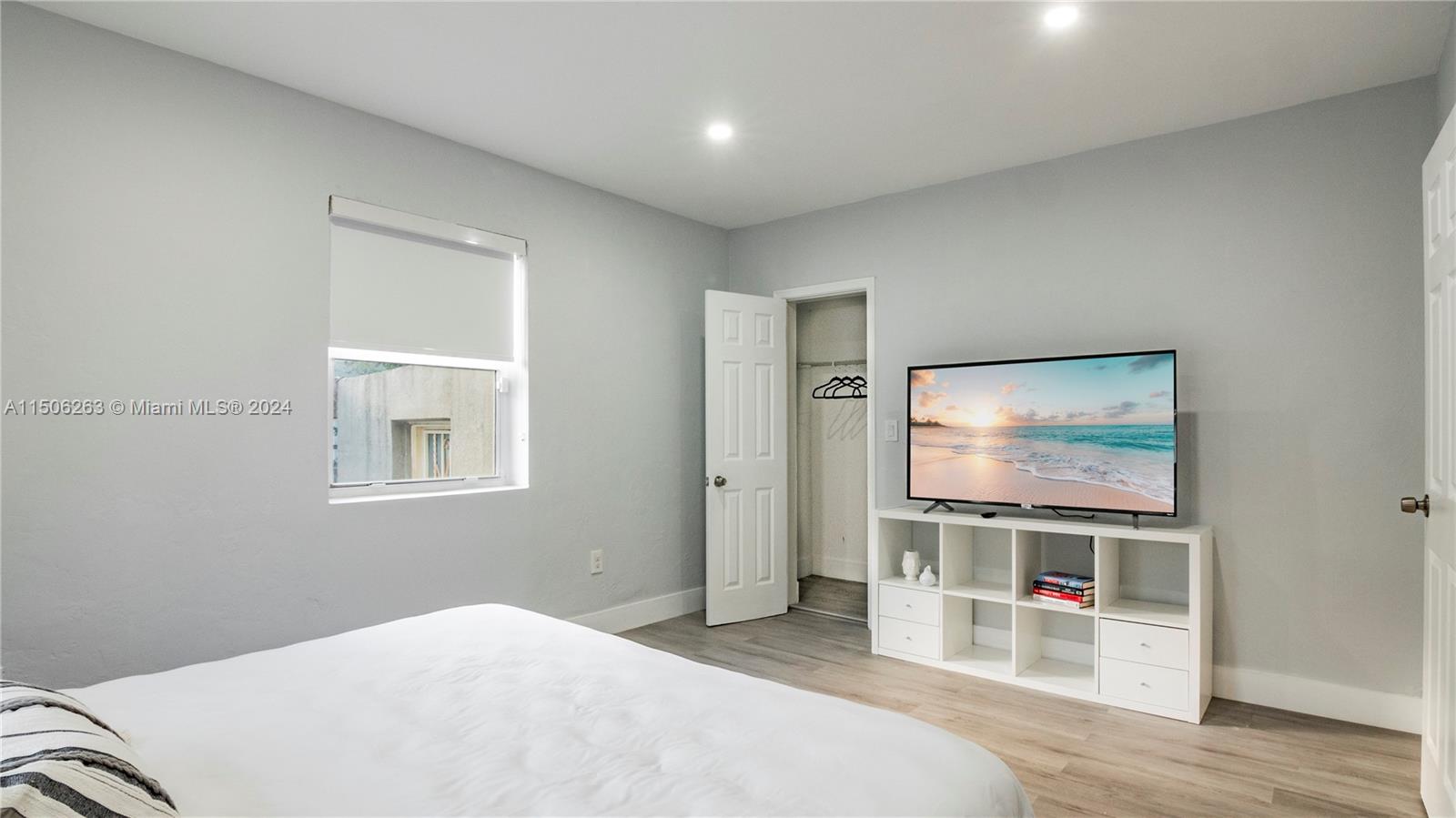 510 SW 7th Ave 512, Miami, Florida 33130, 2 Bedrooms Bedrooms, ,1 BathroomBathrooms,Residentiallease,For Rent,510 SW 7th Ave 512,A11506263