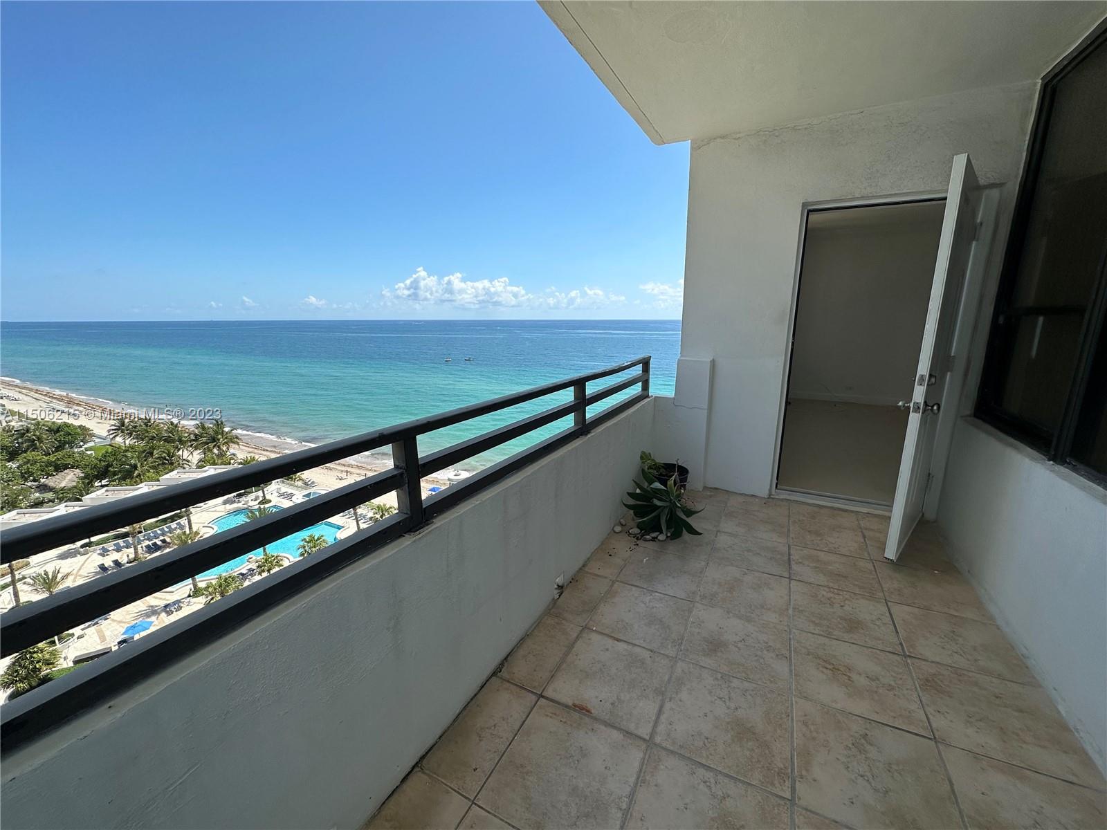 3505 S Ocean Dr 1411, Hollywood, Florida 33019, 1 Bedroom Bedrooms, ,1 BathroomBathrooms,Residential,For Sale,3505 S Ocean Dr 1411,A11506215