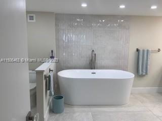 2751 S Ocean Dr 5S, Hollywood, Florida 33019, 2 Bedrooms Bedrooms, ,2 BathroomsBathrooms,Residentiallease,For Rent,2751 S Ocean Dr 5S,A11506463