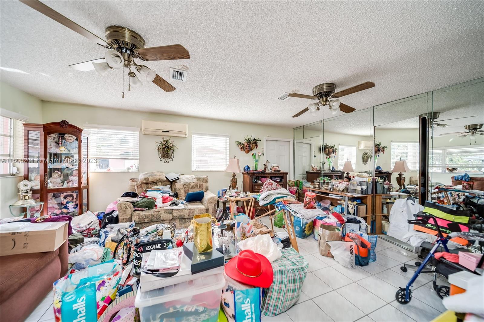 854 E 24th St, Hialeah, Florida 33013, 3 Bedrooms Bedrooms, ,1 BathroomBathrooms,Residential,For Sale,854 E 24th St,A11505201