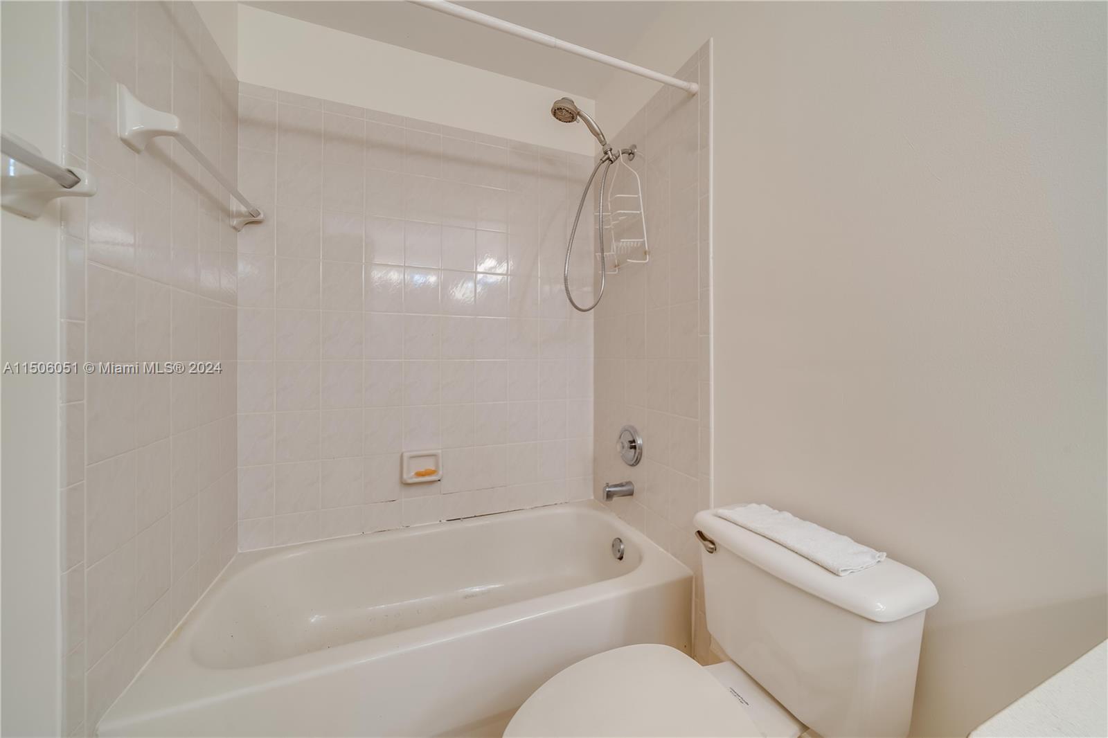 Listing Photo 18