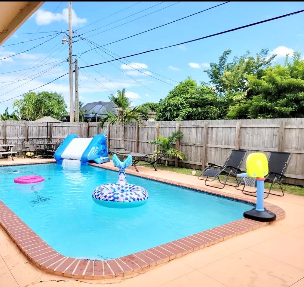 Miramar, Florida 33023, 3 Bedrooms Bedrooms, ,2 BathroomsBathrooms,Residential,For Sale,A11506540