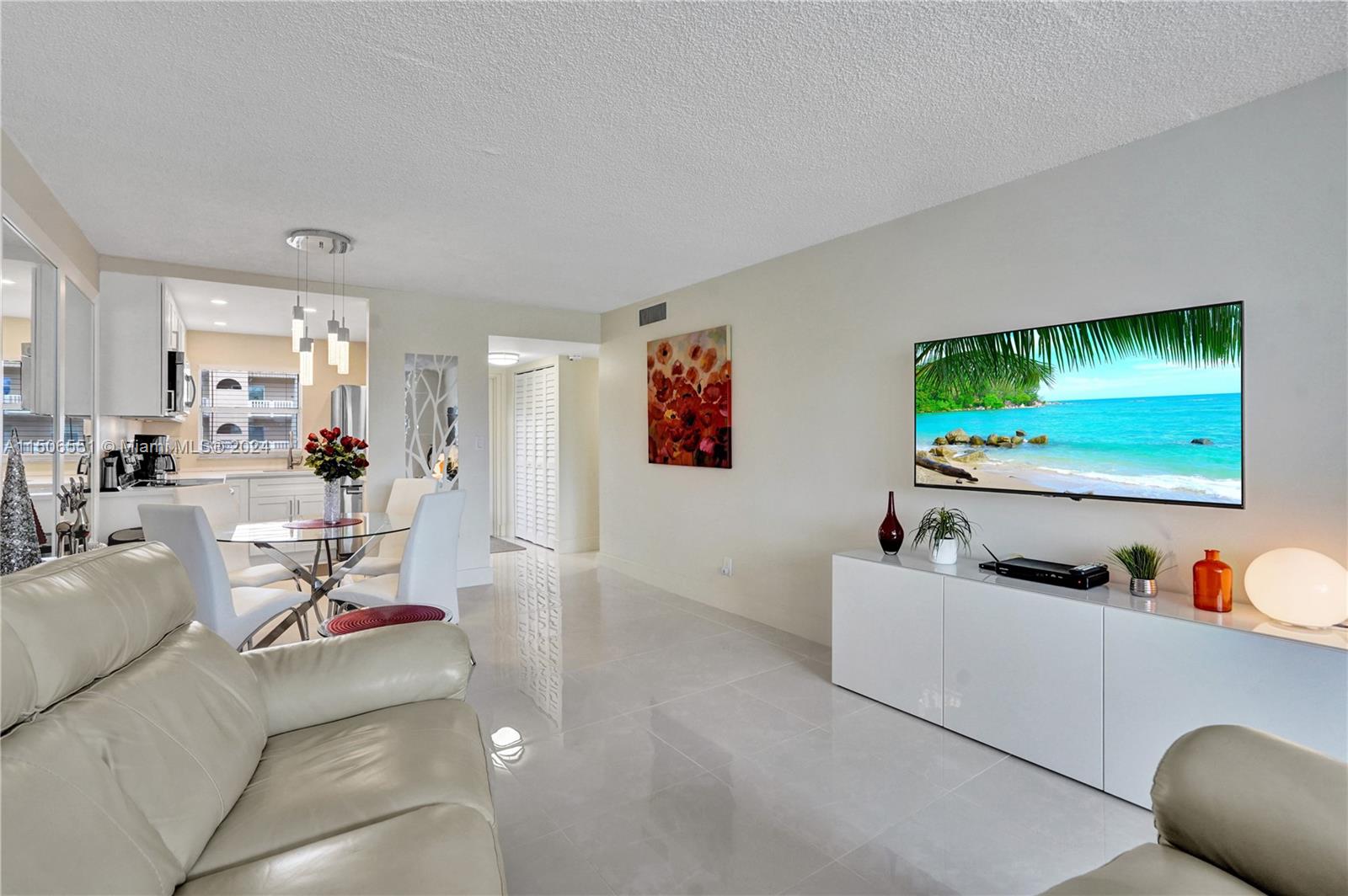 9380 Sunrise Lakes Blvd 207, Sunrise, Florida 33322, 1 Bedroom Bedrooms, ,1 BathroomBathrooms,Residential,For Sale,9380 Sunrise Lakes Blvd 207,A11506551