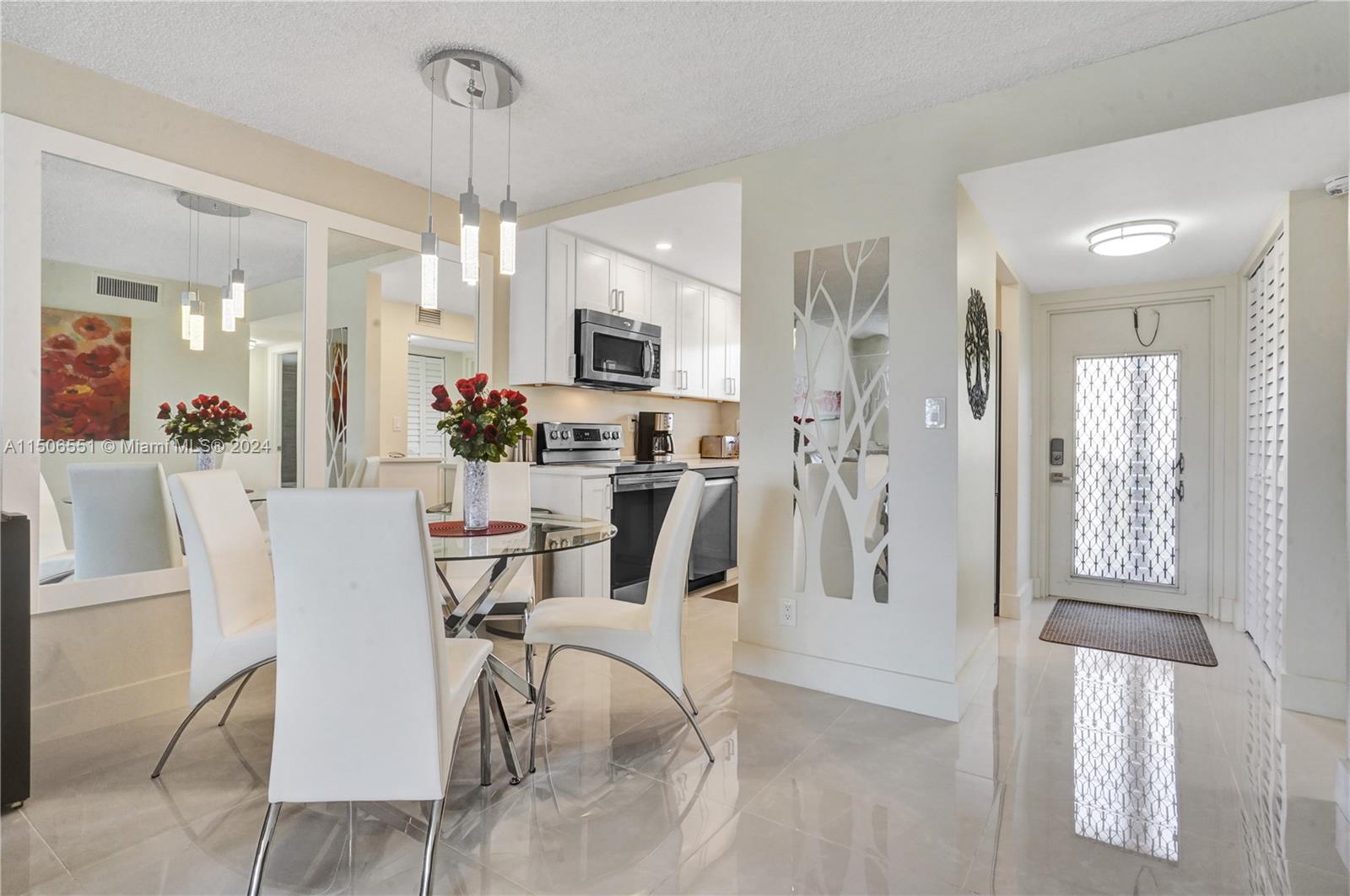 9380 Sunrise Lakes Blvd 207, Sunrise, Florida 33322, 1 Bedroom Bedrooms, ,1 BathroomBathrooms,Residential,For Sale,9380 Sunrise Lakes Blvd 207,A11506551
