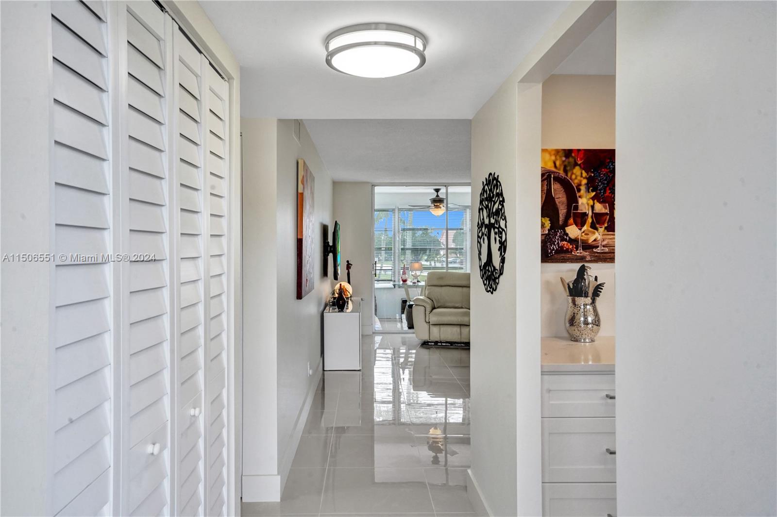 9380 Sunrise Lakes Blvd 207, Sunrise, Florida 33322, 1 Bedroom Bedrooms, ,1 BathroomBathrooms,Residential,For Sale,9380 Sunrise Lakes Blvd 207,A11506551
