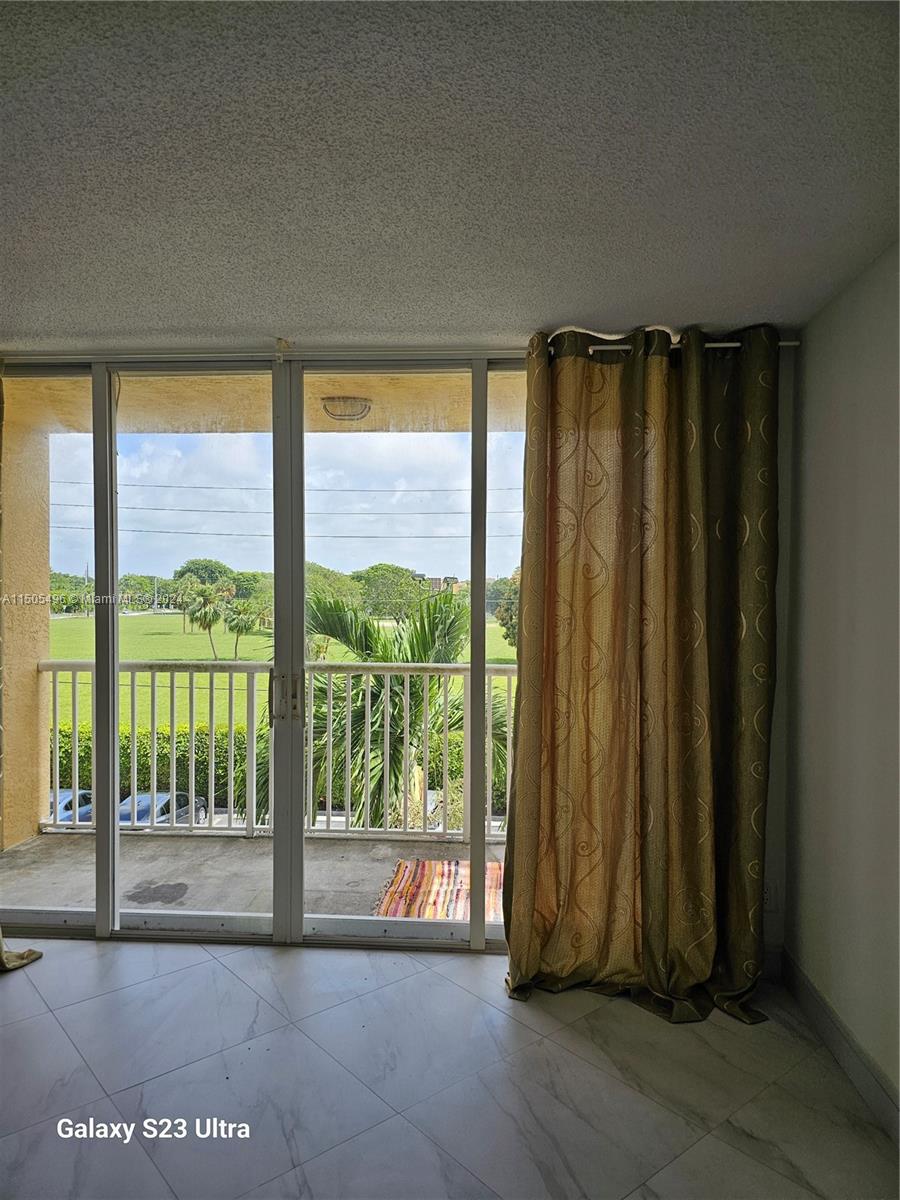 Dania Beach, Florida 33004, 1 Bedroom Bedrooms, ,1 BathroomBathrooms,Residentiallease,For Rent,A11505496