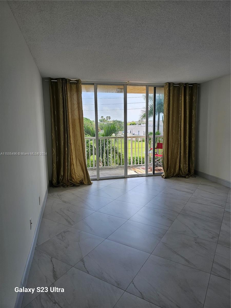Dania Beach, Florida 33004, 1 Bedroom Bedrooms, ,1 BathroomBathrooms,Residentiallease,For Rent,A11505496