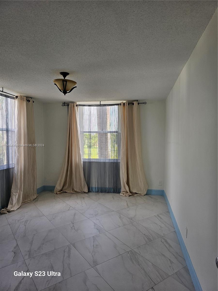 Dania Beach, Florida 33004, 1 Bedroom Bedrooms, ,1 BathroomBathrooms,Residentiallease,For Rent,A11505496