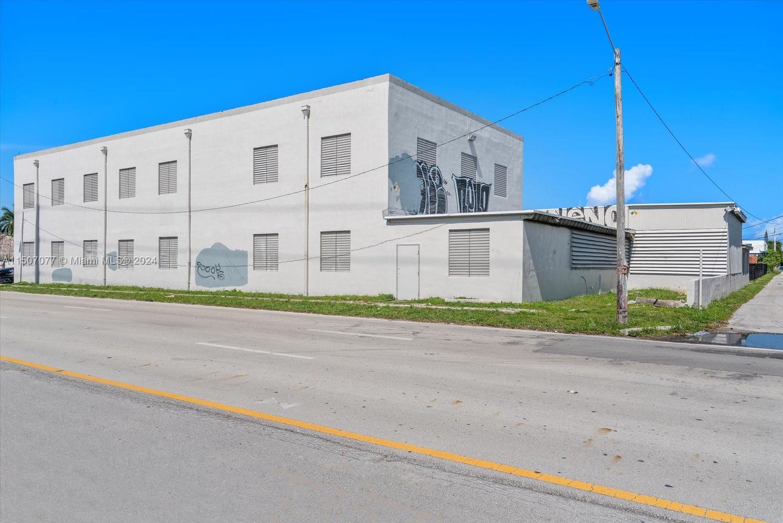 2040 Liberty St, Hollywood, Florida 33020, ,Commercialsale,For Sale,2040 Liberty St,A11507077