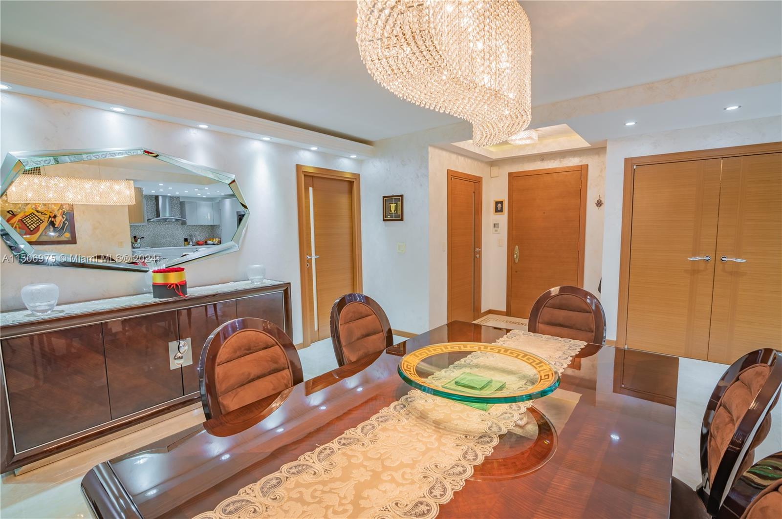 9801 Collins Ave 12J, Bal Harbour, Florida 33154, 2 Bedrooms Bedrooms, ,2 BathroomsBathrooms,Residential,For Sale,9801 Collins Ave 12J,A11506975
