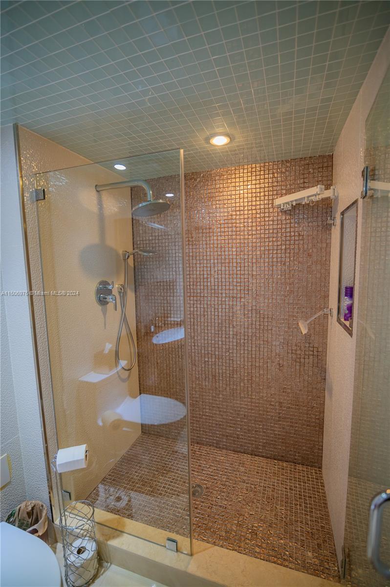 9801 Collins Ave 12J, Bal Harbour, Florida 33154, 2 Bedrooms Bedrooms, ,2 BathroomsBathrooms,Residential,For Sale,9801 Collins Ave 12J,A11506975