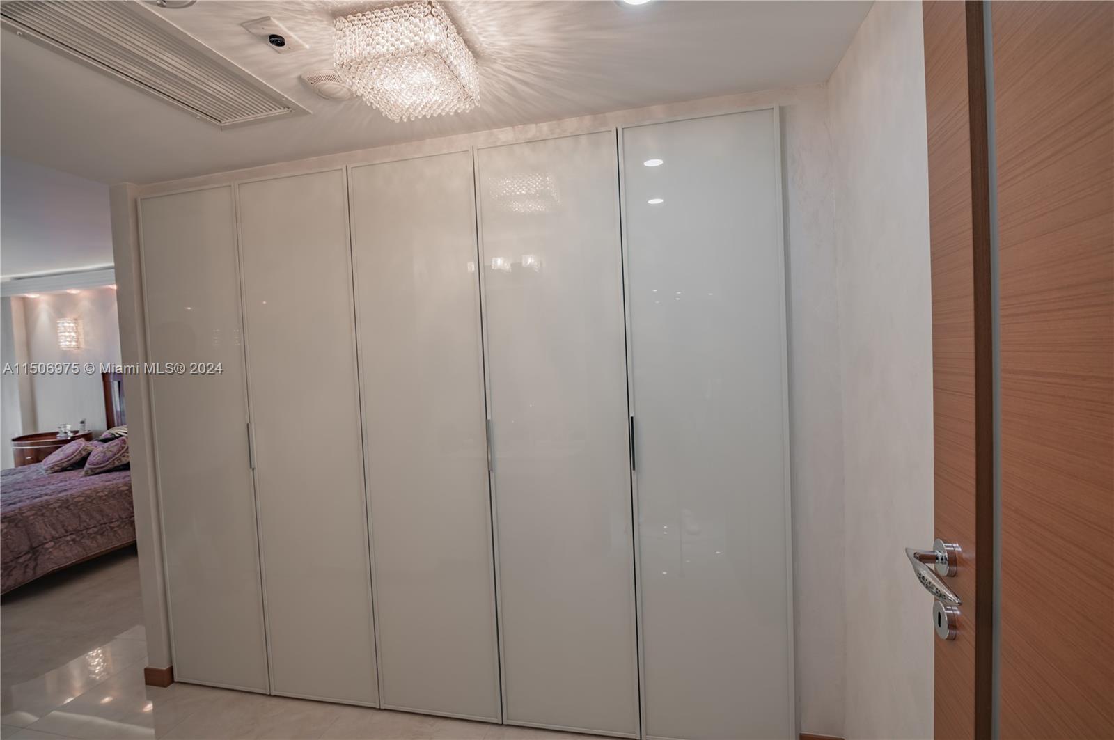 9801 Collins Ave 12J, Bal Harbour, Florida 33154, 2 Bedrooms Bedrooms, ,2 BathroomsBathrooms,Residential,For Sale,9801 Collins Ave 12J,A11506975