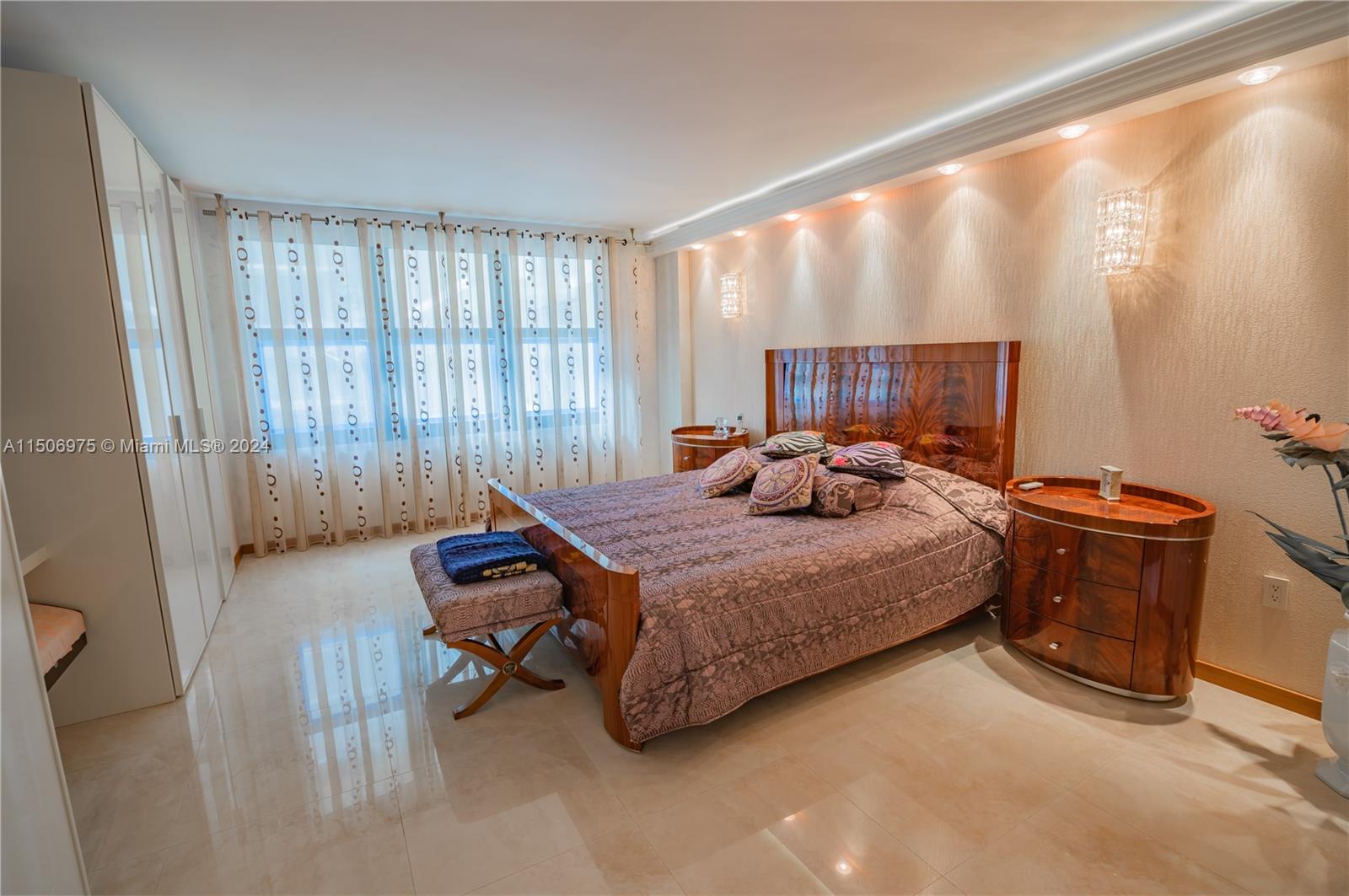 9801 Collins Ave 12J, Bal Harbour, Florida 33154, 2 Bedrooms Bedrooms, ,2 BathroomsBathrooms,Residential,For Sale,9801 Collins Ave 12J,A11506975