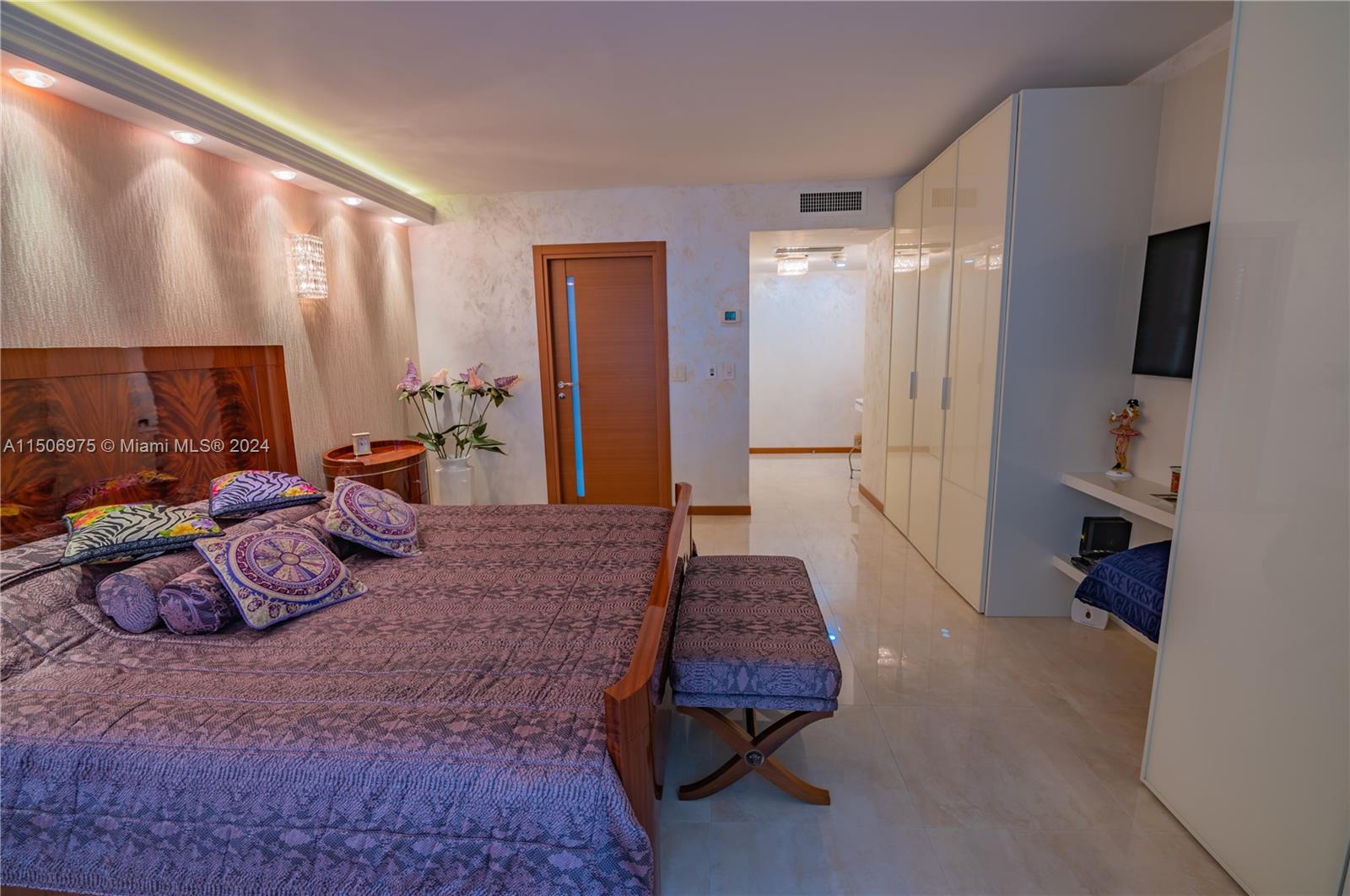 9801 Collins Ave 12J, Bal Harbour, Florida 33154, 2 Bedrooms Bedrooms, ,2 BathroomsBathrooms,Residential,For Sale,9801 Collins Ave 12J,A11506975