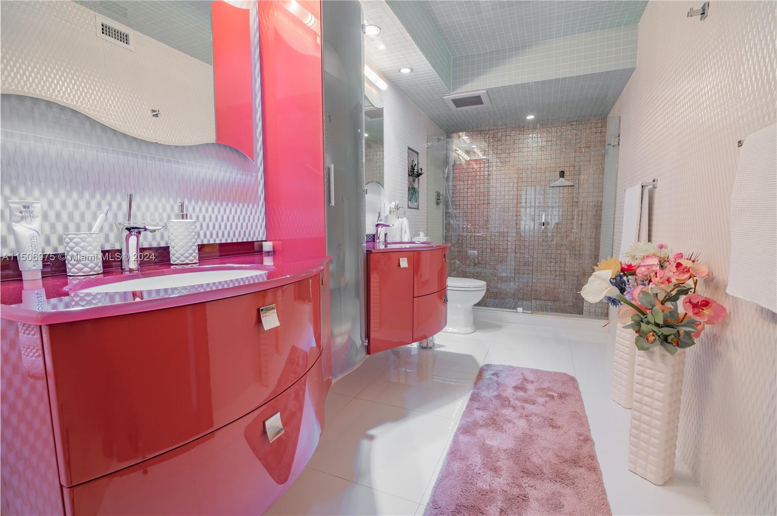 9801 Collins Ave 12J, Bal Harbour, Florida 33154, 2 Bedrooms Bedrooms, ,2 BathroomsBathrooms,Residential,For Sale,9801 Collins Ave 12J,A11506975
