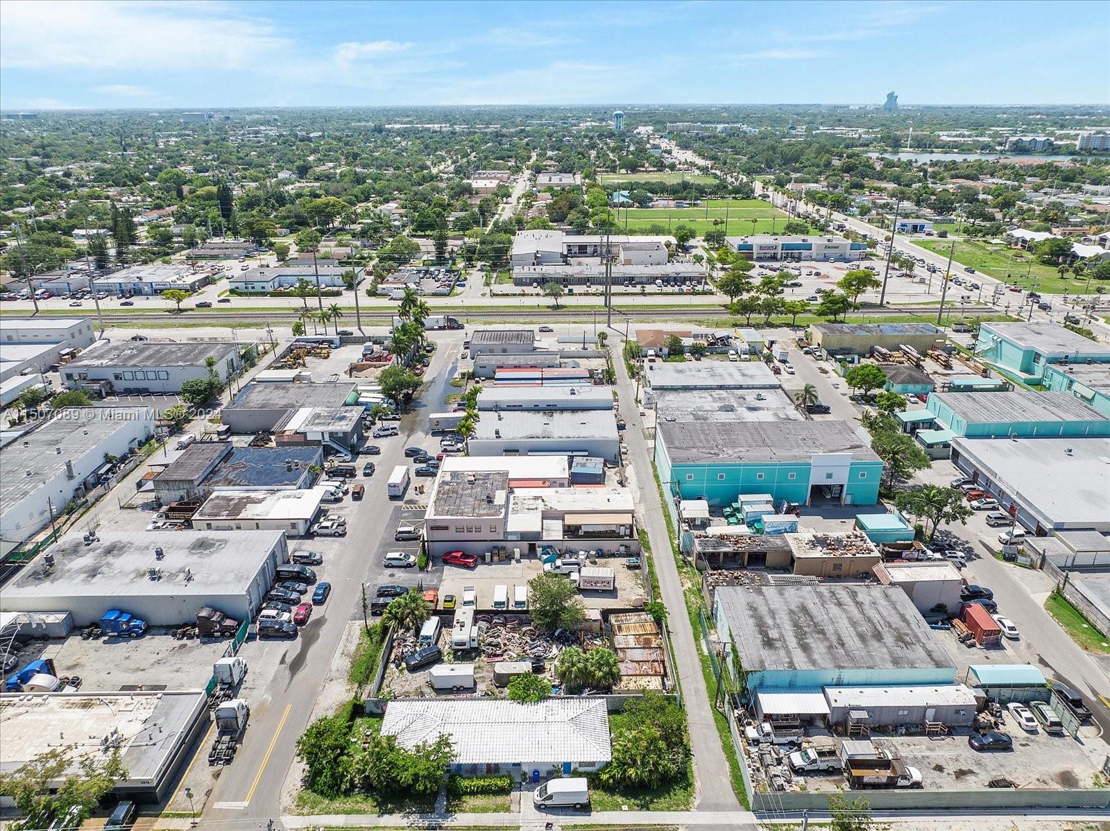 2027-2047 Thomas St, Hollywood, Florida 33020, ,Commercialsale,For Sale,2027-2047 Thomas St,A11507089