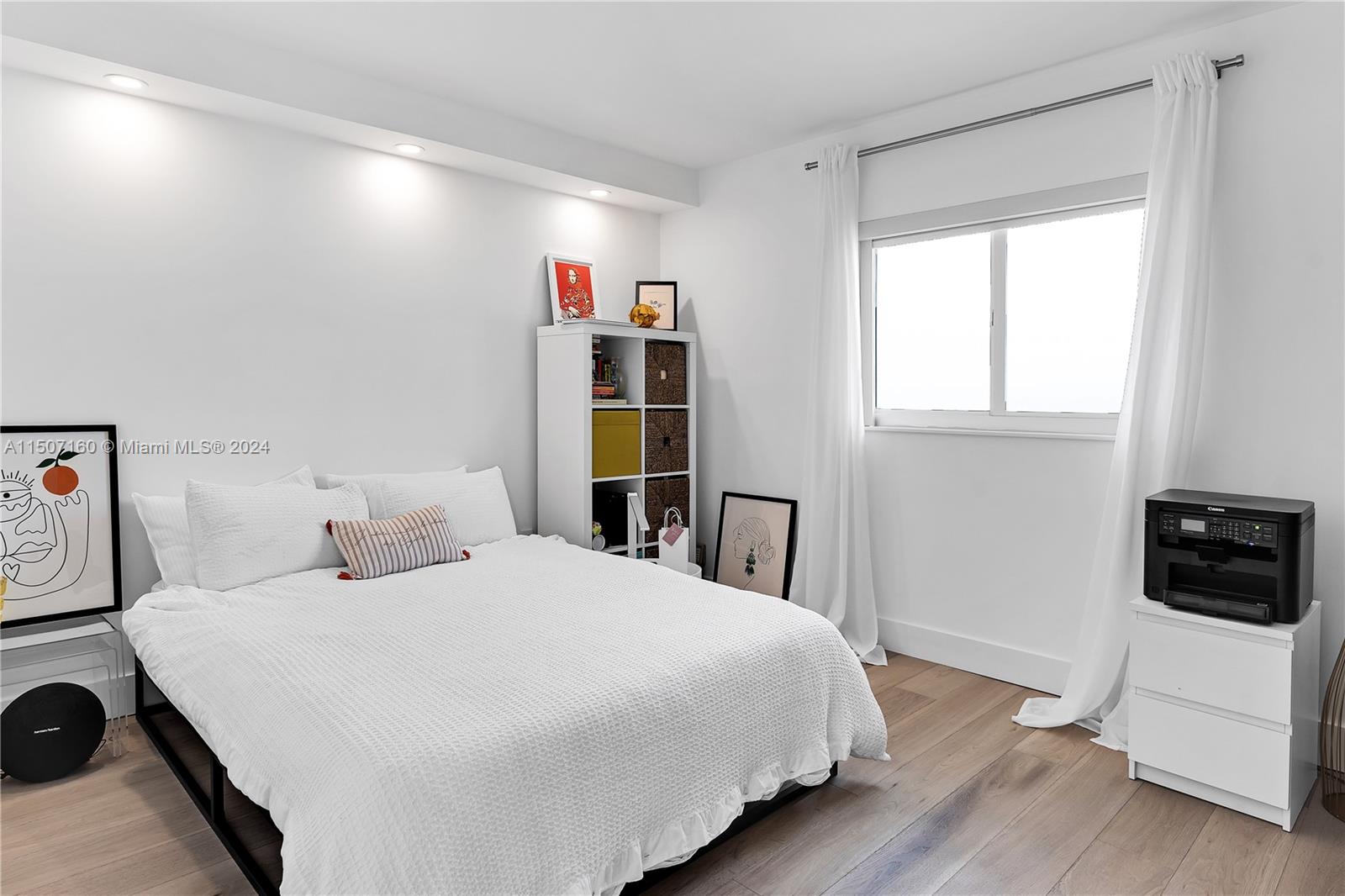 4000 NE 170th St 300, North Miami Beach, Florida 33160, 2 Bedrooms Bedrooms, ,2 BathroomsBathrooms,Residential,For Sale,4000 NE 170th St 300,A11507160