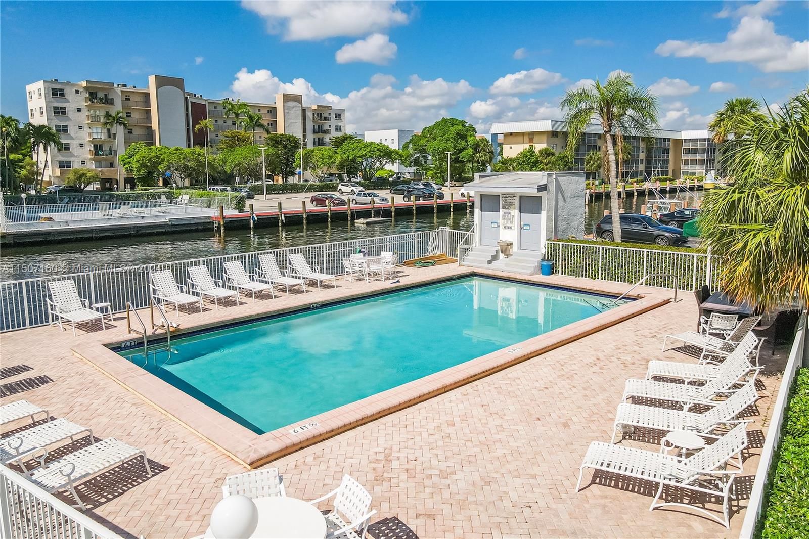 4000 NE 170th St 300, North Miami Beach, Florida 33160, 2 Bedrooms Bedrooms, ,2 BathroomsBathrooms,Residential,For Sale,4000 NE 170th St 300,A11507160