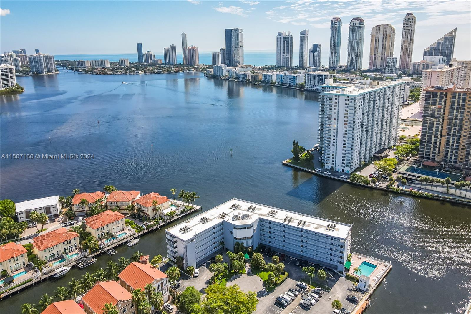 4000 NE 170th St 300, North Miami Beach, Florida 33160, 2 Bedrooms Bedrooms, ,2 BathroomsBathrooms,Residential,For Sale,4000 NE 170th St 300,A11507160