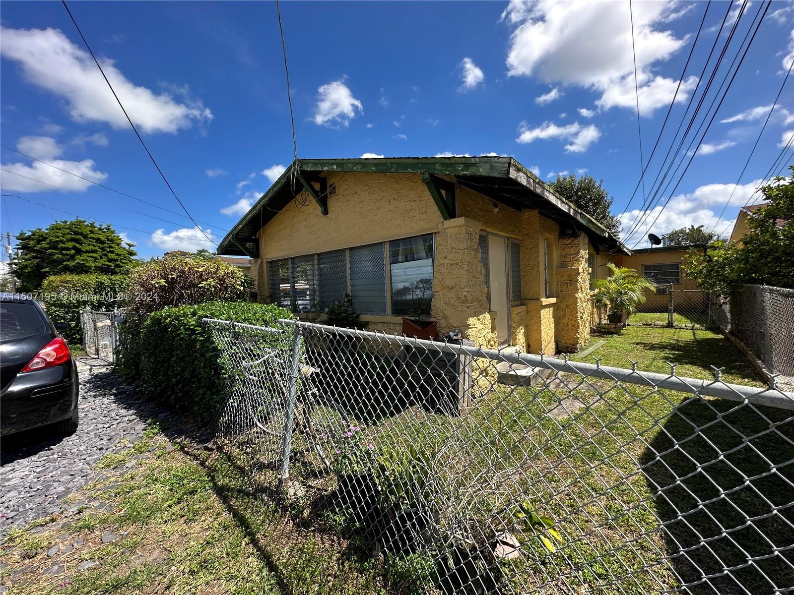 1842 NW 18th Ter, Miami, Florida 33125, ,Residentialincome,For Sale,1842 NW 18th Ter,A11507195
