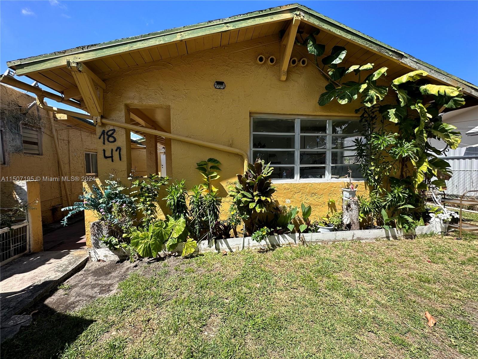 1842 NW 18th Ter, Miami, Florida 33125, ,Residentialincome,For Sale,1842 NW 18th Ter,A11507195