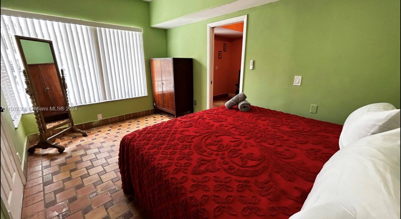 843 NW 3rd St 1, Miami, Florida 33128, 3 Bedrooms Bedrooms, ,1 BathroomBathrooms,Residentiallease,For Rent,843 NW 3rd St 1,A11507308