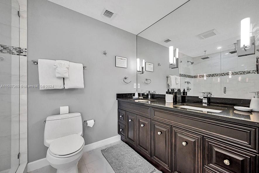 4590 N Ocean Dr A, Hollywood, Florida 33019, 2 Bedrooms Bedrooms, ,2 BathroomsBathrooms,Residentiallease,For Rent,4590 N Ocean Dr A,A11507369