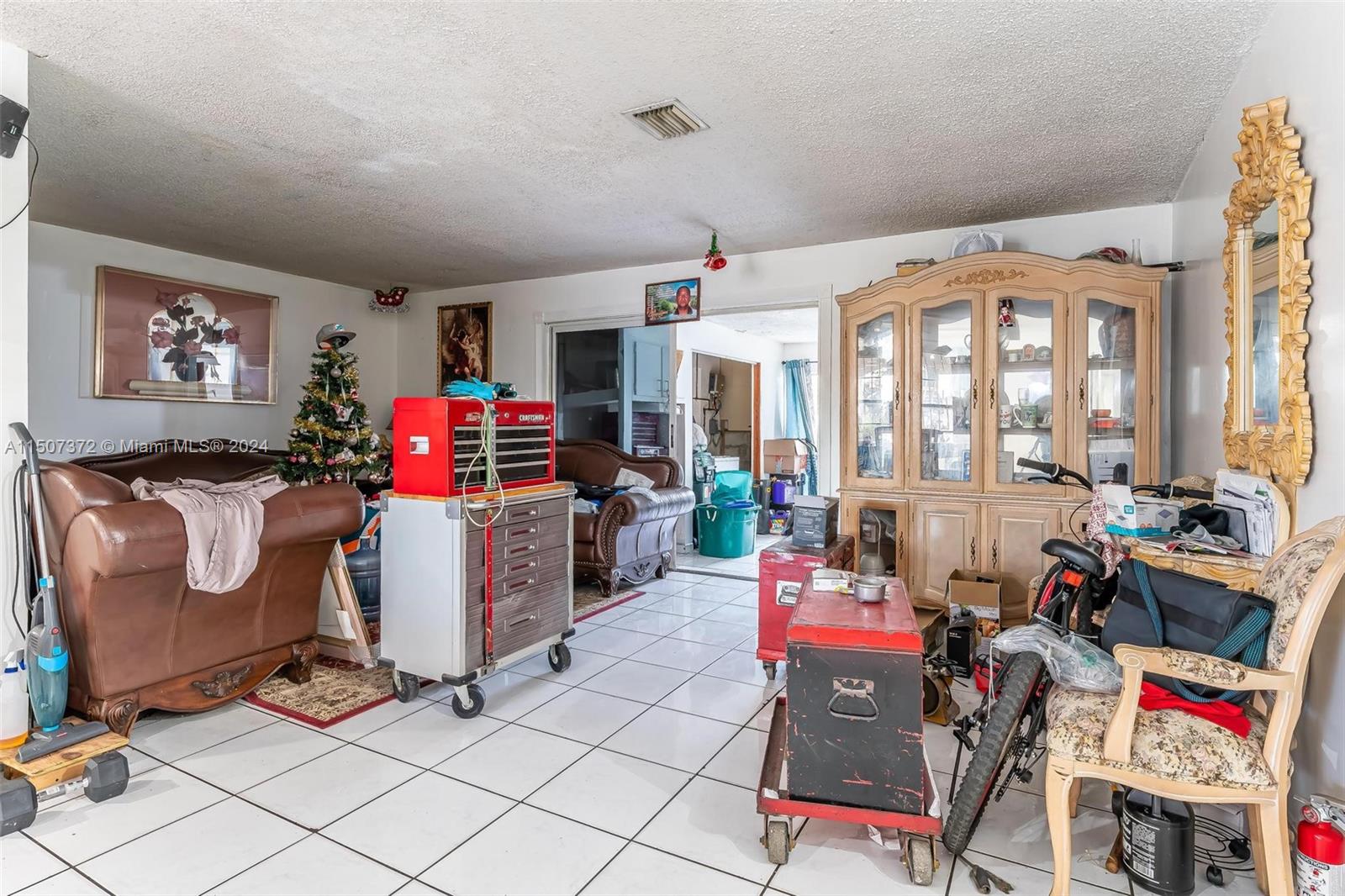 17435 NW 48th Ct, Miami Gardens, Florida 33055, 3 Bedrooms Bedrooms, ,2 BathroomsBathrooms,Residential,For Sale,17435 NW 48th Ct,A11507372