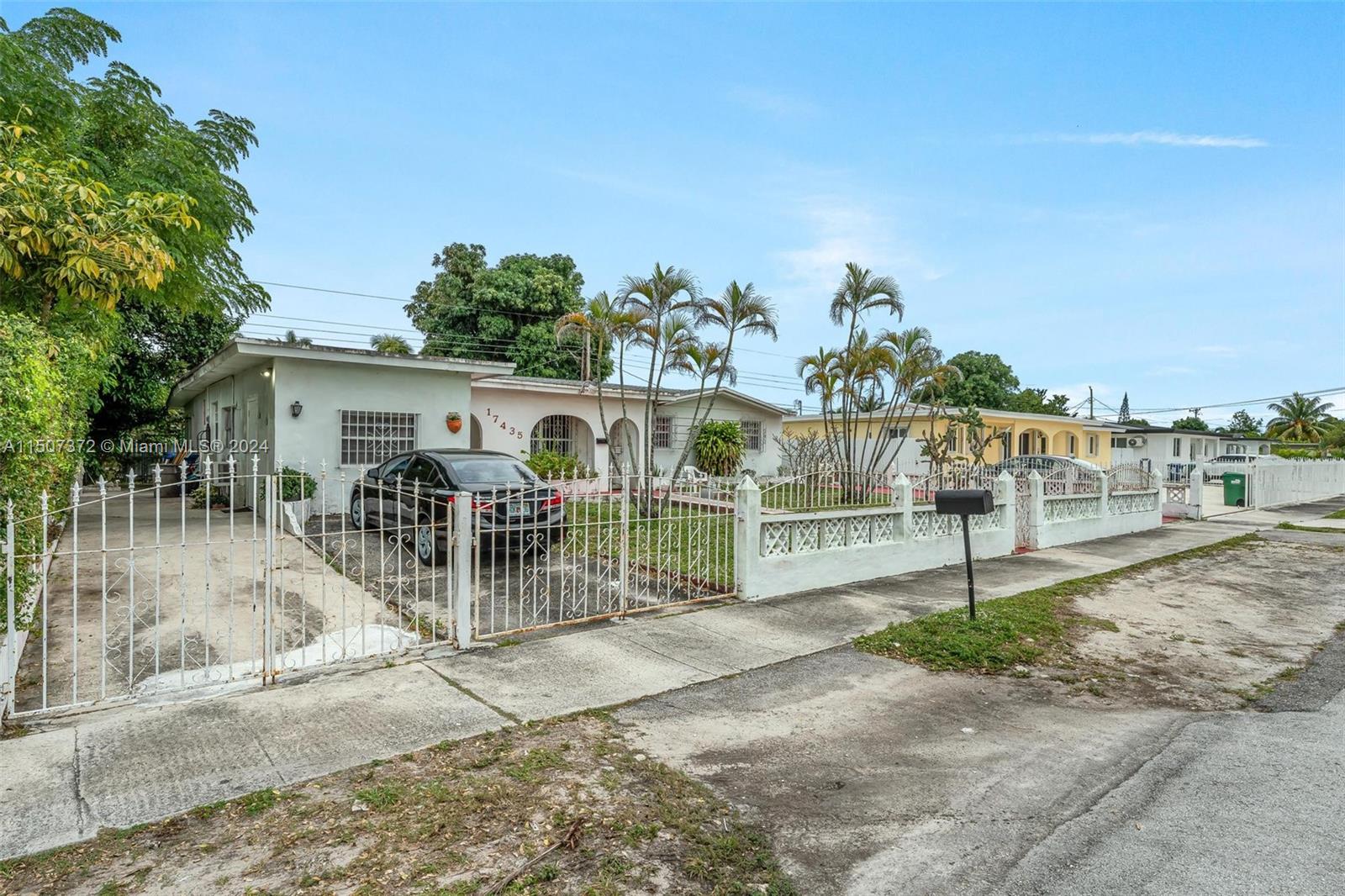17435 NW 48th Ct, Miami Gardens, Florida 33055, 3 Bedrooms Bedrooms, ,2 BathroomsBathrooms,Residential,For Sale,17435 NW 48th Ct,A11507372