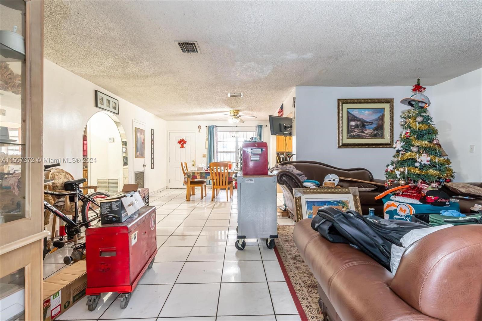 17435 NW 48th Ct, Miami Gardens, Florida 33055, 3 Bedrooms Bedrooms, ,2 BathroomsBathrooms,Residential,For Sale,17435 NW 48th Ct,A11507372
