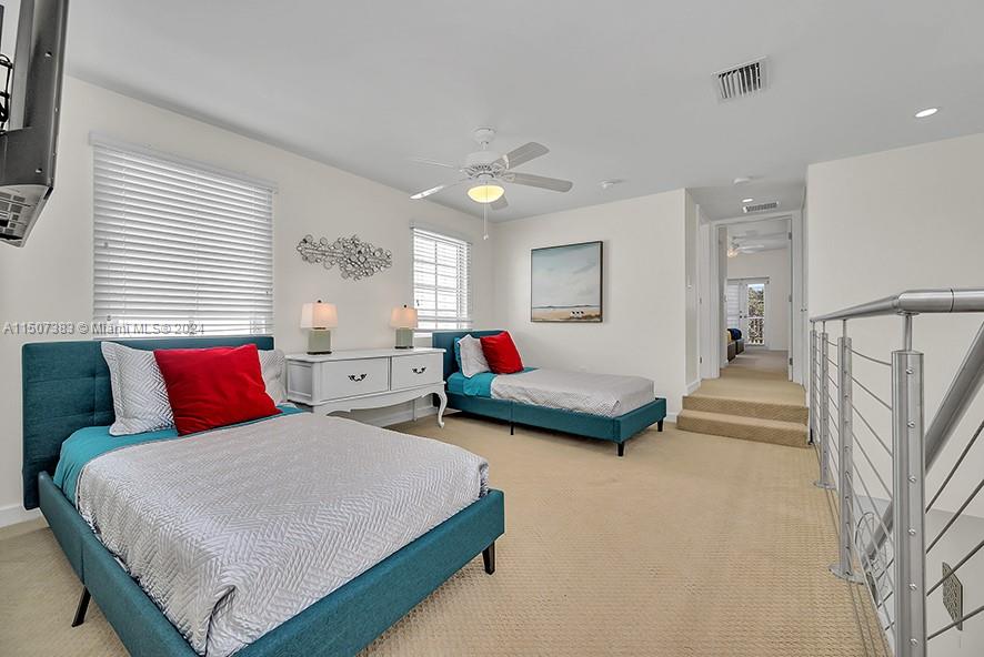 4592 N Ocean Dr B, Hollywood, Florida 33019, 2 Bedrooms Bedrooms, ,2 BathroomsBathrooms,Residentiallease,For Rent,4592 N Ocean Dr B,A11507383
