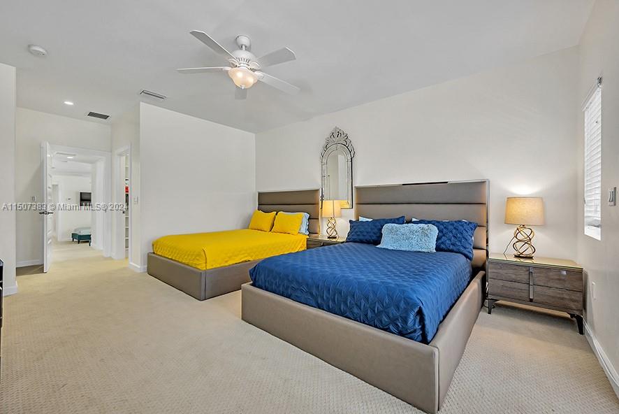4592 N Ocean Dr B, Hollywood, Florida 33019, 2 Bedrooms Bedrooms, ,2 BathroomsBathrooms,Residentiallease,For Rent,4592 N Ocean Dr B,A11507383