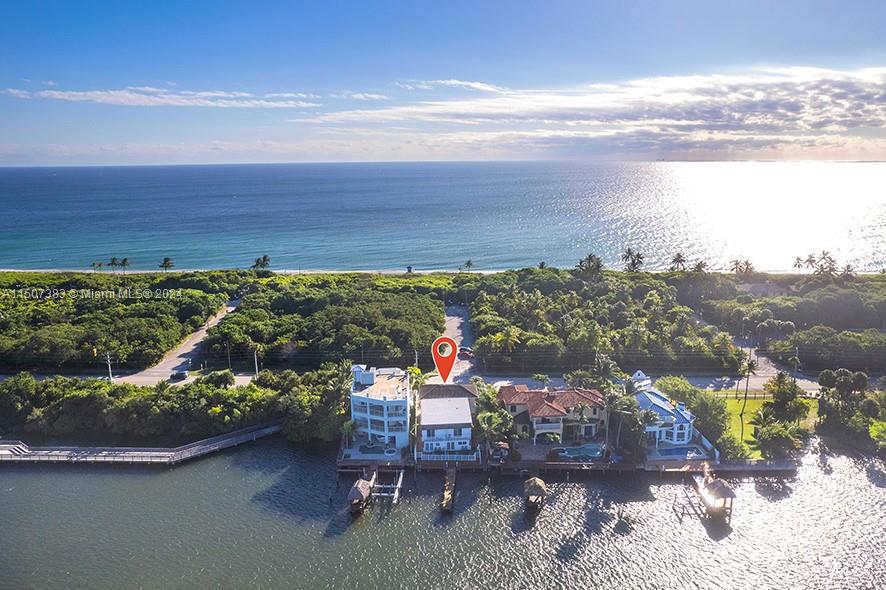 4592 N Ocean Dr B, Hollywood, Florida 33019, 2 Bedrooms Bedrooms, ,2 BathroomsBathrooms,Residentiallease,For Rent,4592 N Ocean Dr B,A11507383