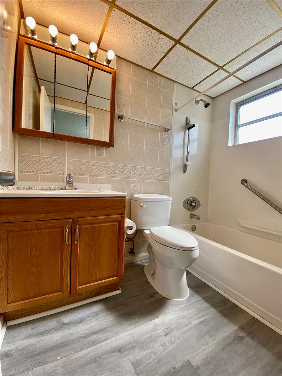 22 SE 3rd Ter 21, Dania Beach, Florida 33004, 1 Bedroom Bedrooms, ,1 BathroomBathrooms,Residential,For Sale,22 SE 3rd Ter 21,A11507408
